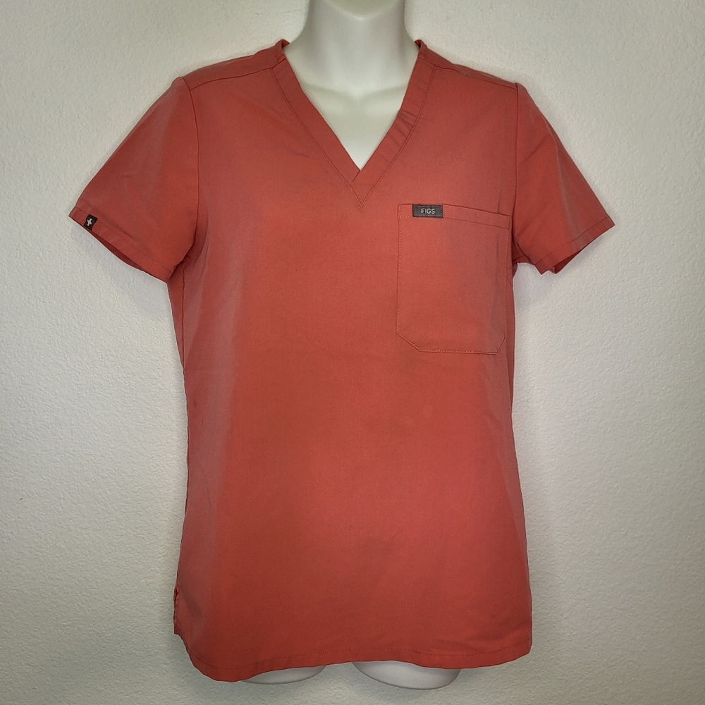 Figs Slim Catrina Scrubs Top in Hot Coral Pink size XSmall